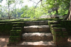 Treppen zu den Gartenanlagen von Sigiriya